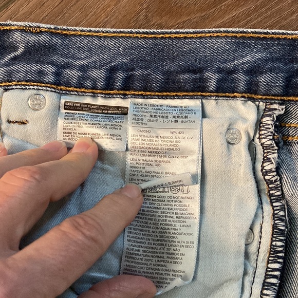 Levis Vintage 505's DIY cutoffs - Picture 8 of 12